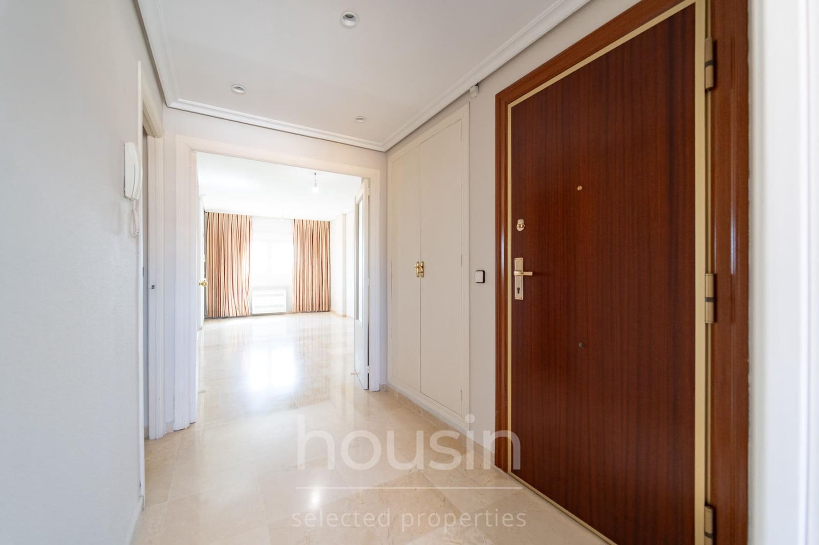 3 sovrum Lägenhet till salu i Sevilla stad med garage - 450 000 € (Ref: 9860108)