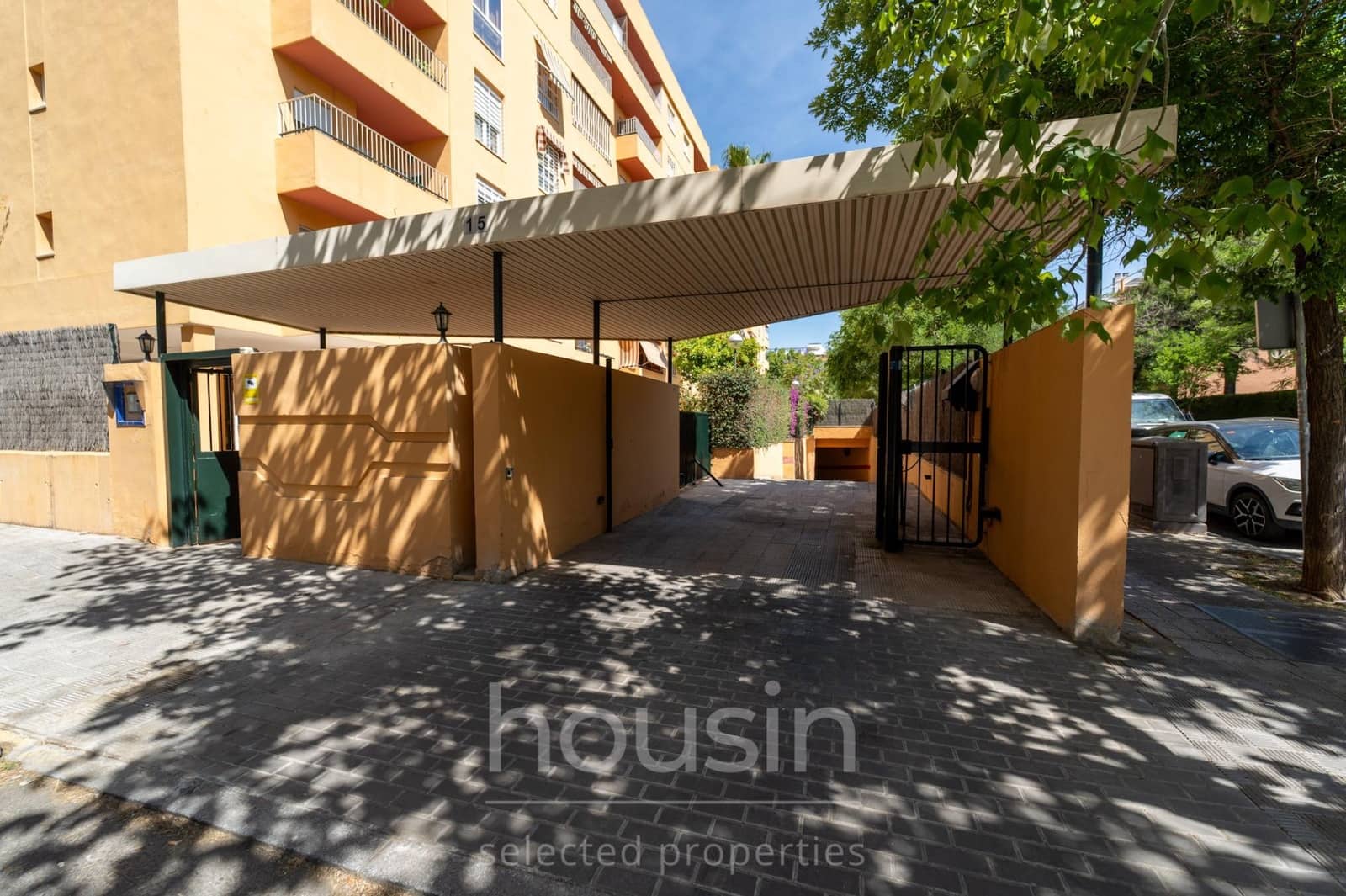 3 sovrum Lägenhet till salu i Sevilla stad med garage - 450 000 € (Ref: 9860108)