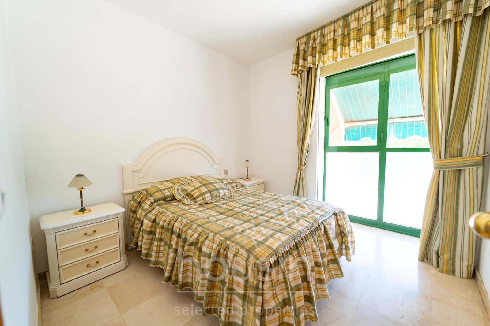 3 soveværelse Lejlighed til salg i Sevilla by - € 260.000 (Ref: 9892381)