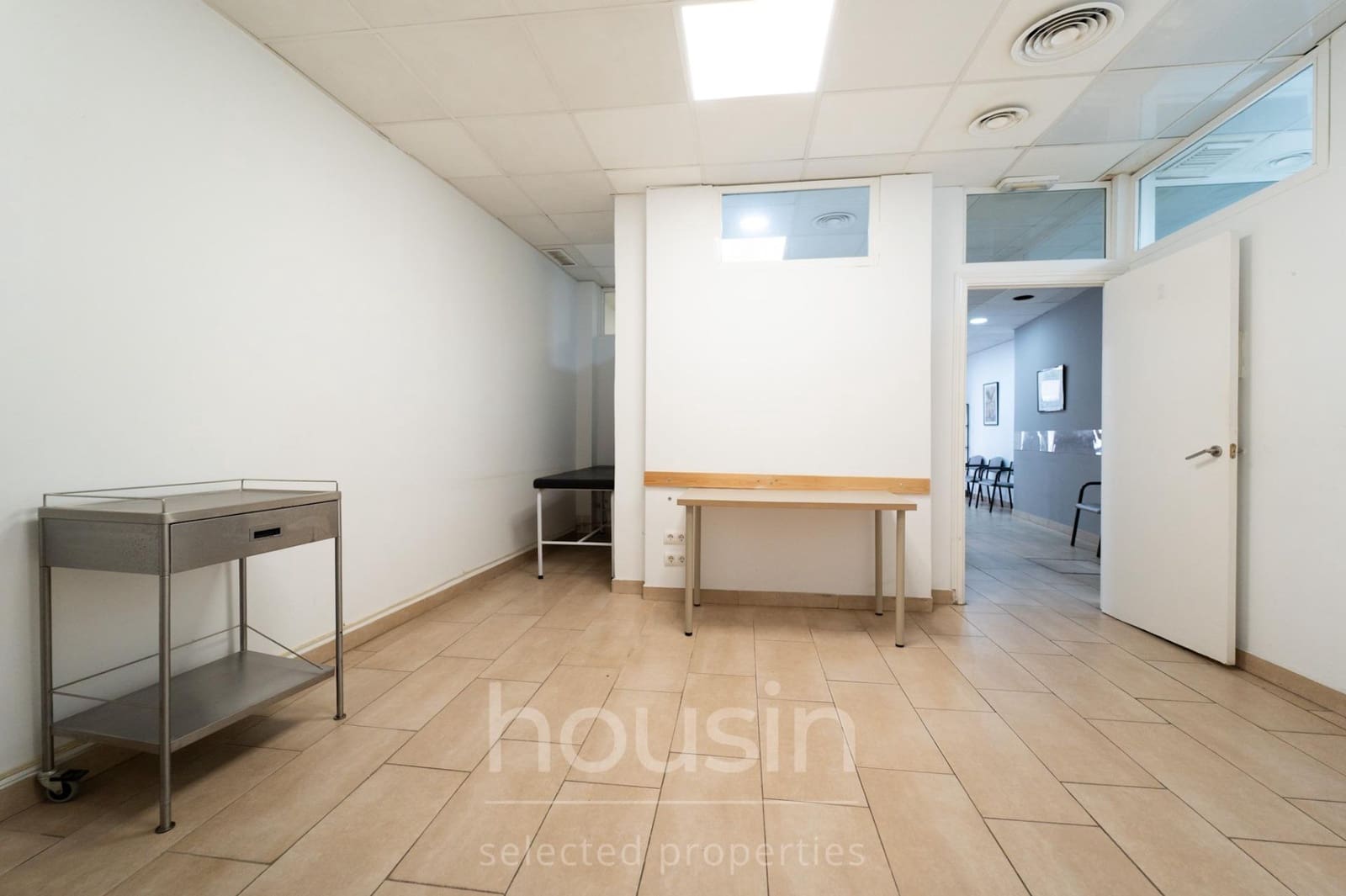 Kommersiell til salgs i Sevilla by - € 180 000 (Ref: 9903946)