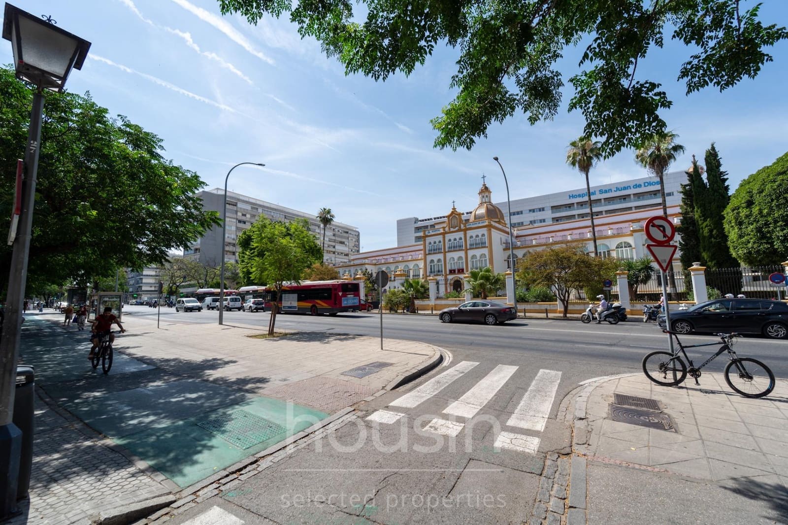 Kommersiell til salgs i Sevilla by - € 180 000 (Ref: 9903946)