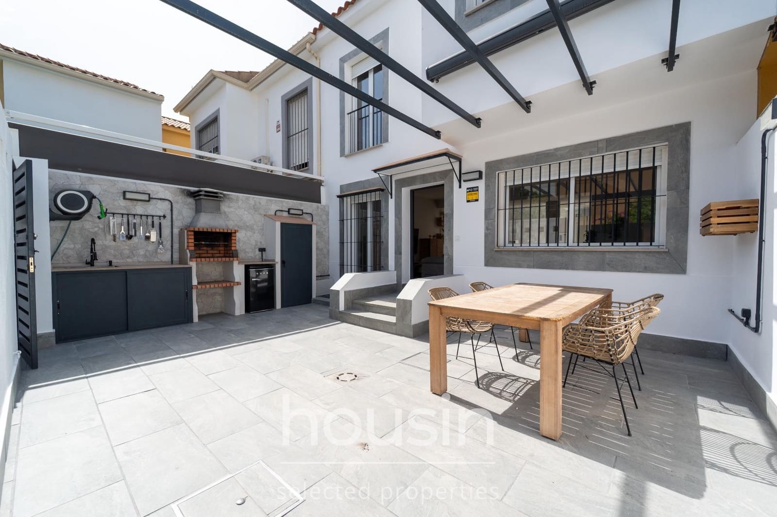3 Zimmer Haus zu verkaufen in Sevilla Stadt - 395.000 € (Ref: 9920437)