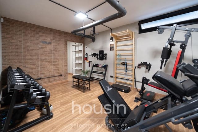 3 slaapkamer Huis te koop in Sevilla stad - € 395.000 (Ref: 9920437)