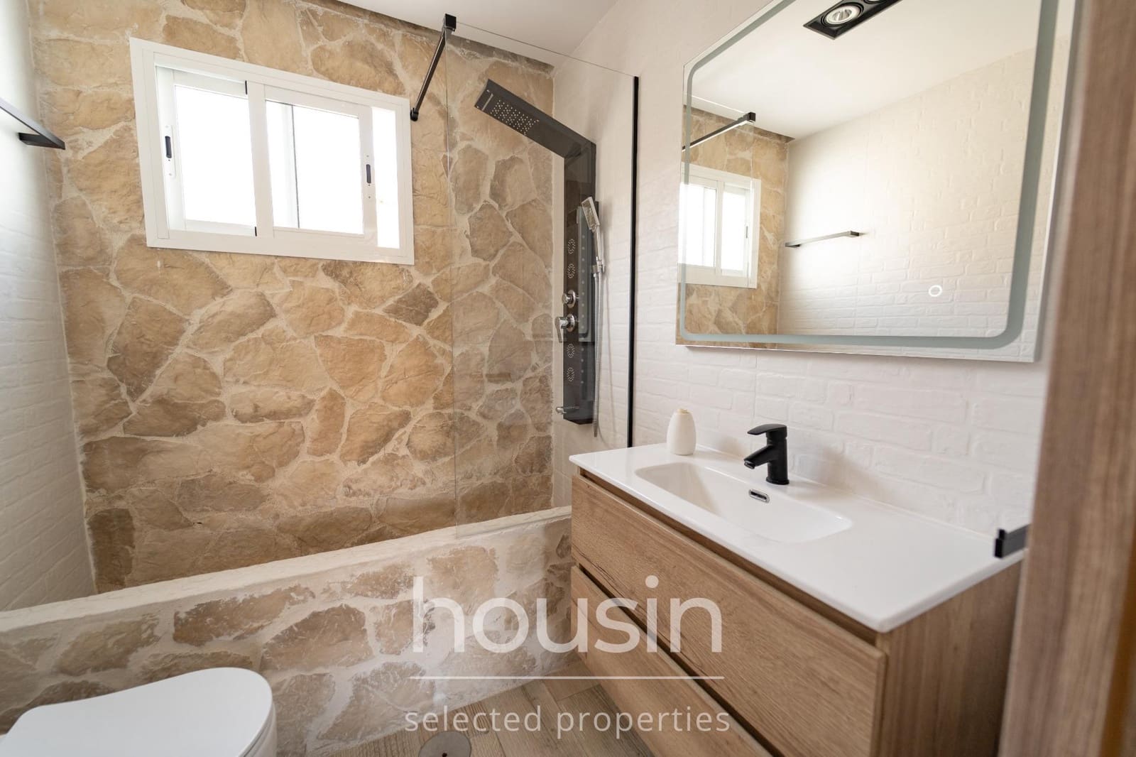 3 Zimmer Haus zu verkaufen in Sevilla Stadt - 395.000 € (Ref: 9920437)