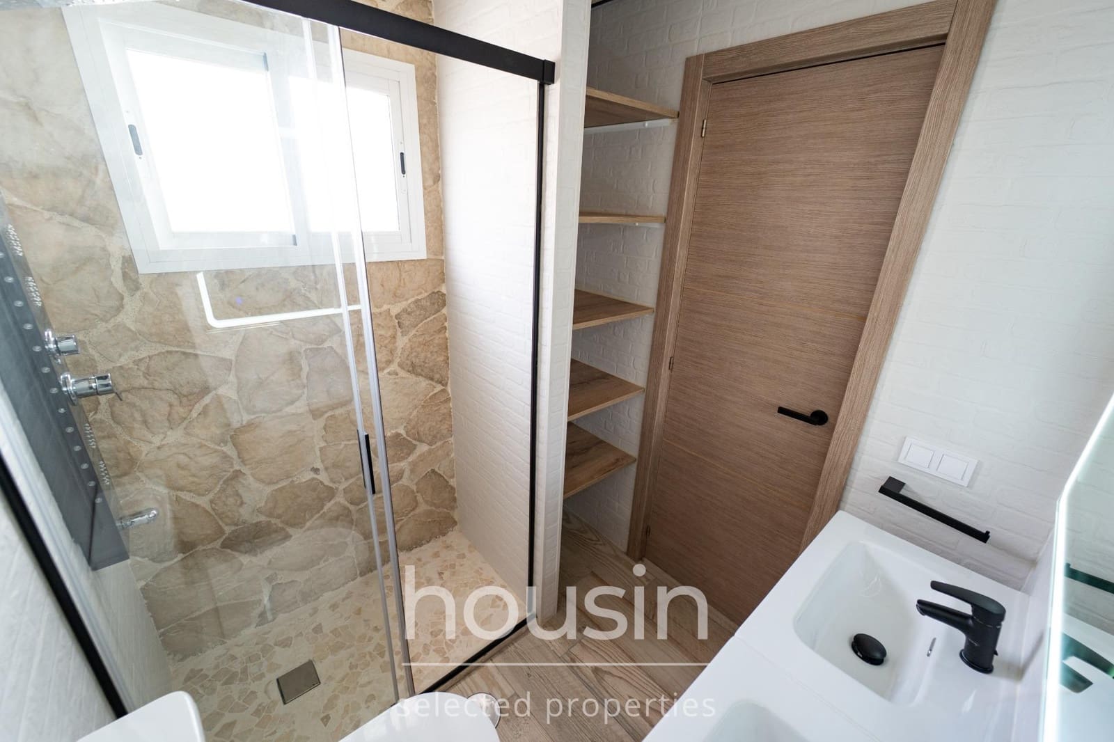 3 Zimmer Haus zu verkaufen in Sevilla Stadt - 395.000 € (Ref: 9920437)