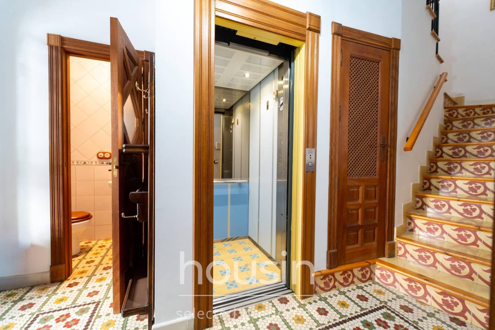 4 makuuhuone Omakotitalo myytävänä paikassa Sevilla kaupunki - 1 100 000 € (Ref: 9954247)