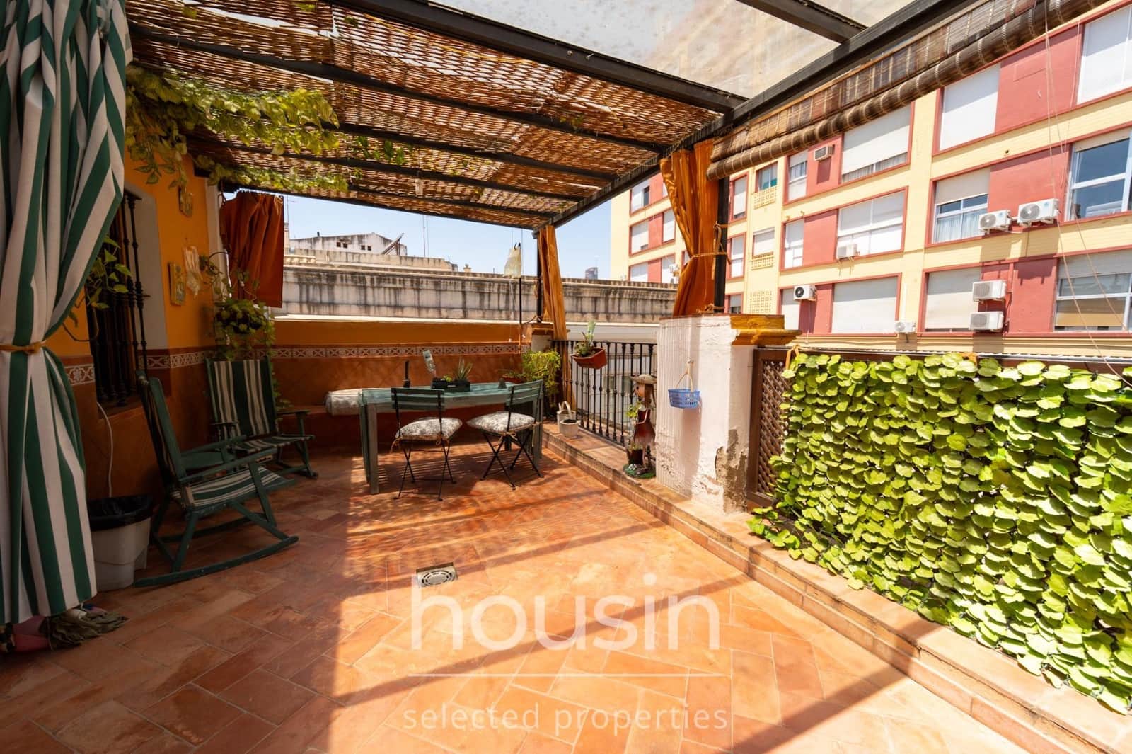 4 makuuhuone Omakotitalo myytävänä paikassa Sevilla kaupunki - 1 100 000 € (Ref: 9954247)