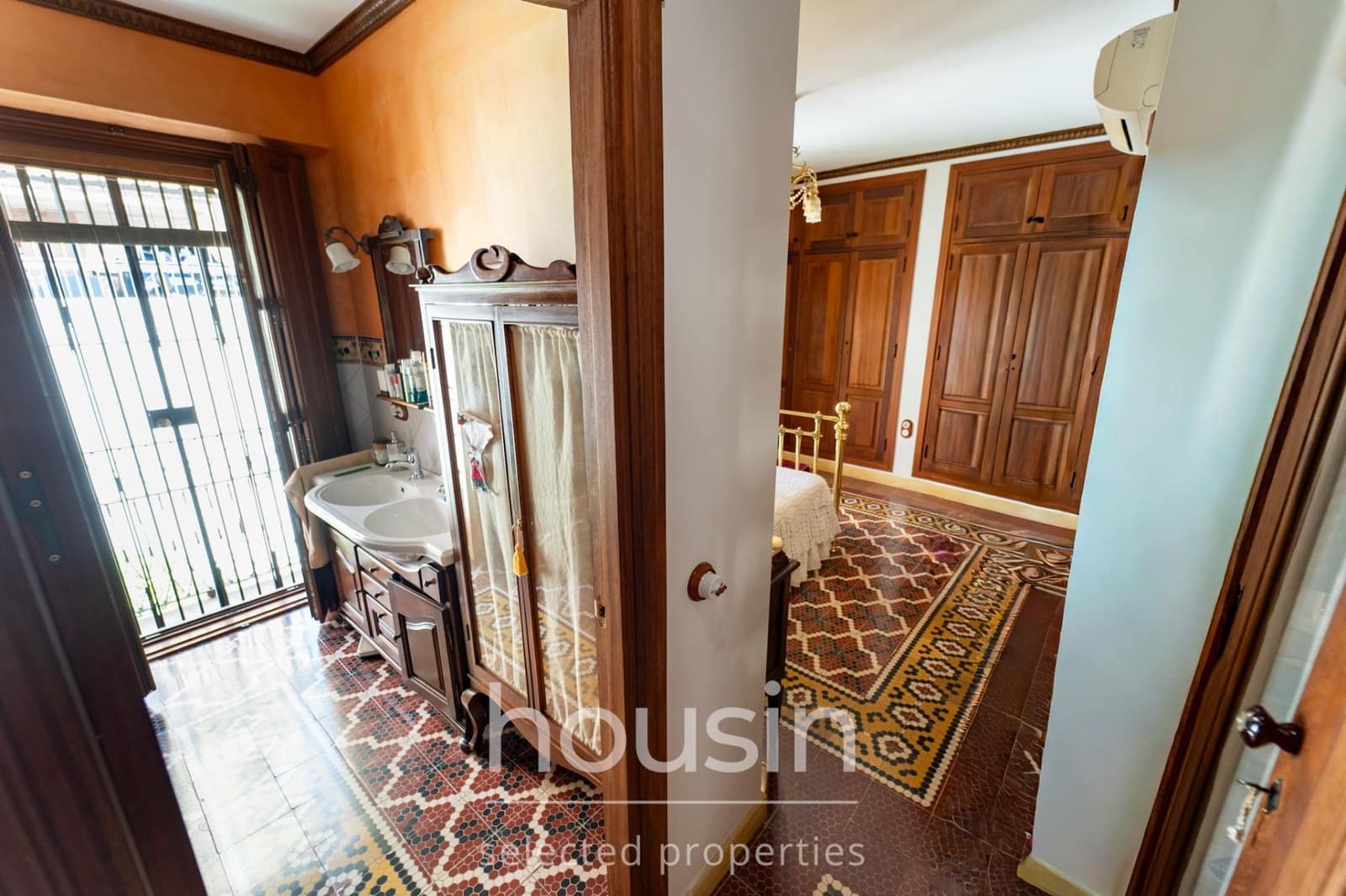 4 makuuhuone Omakotitalo myytävänä paikassa Sevilla kaupunki - 1 100 000 € (Ref: 9954247)