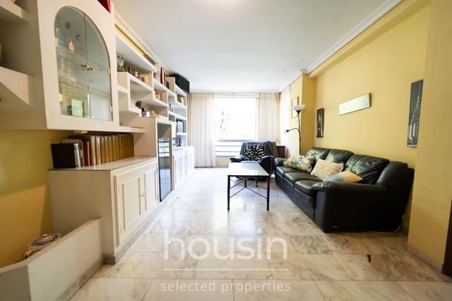 4 slaapkamer Flat te koop in Nervión, Sevilla stad - € 318.000 (Ref: 9990737)