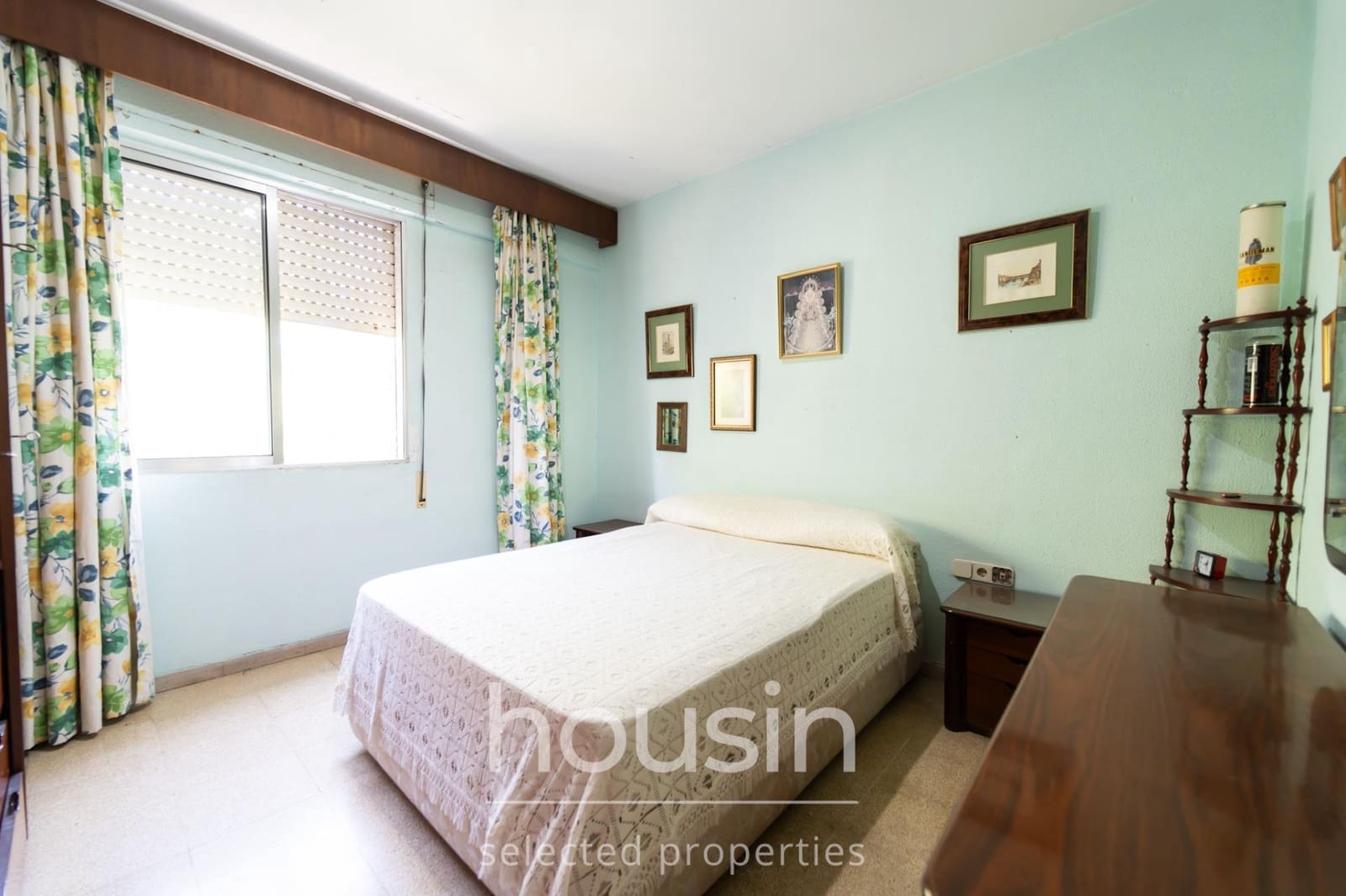 4 bedroom Flat for sale in Seville city - € 318,000 (Ref: 9990737)