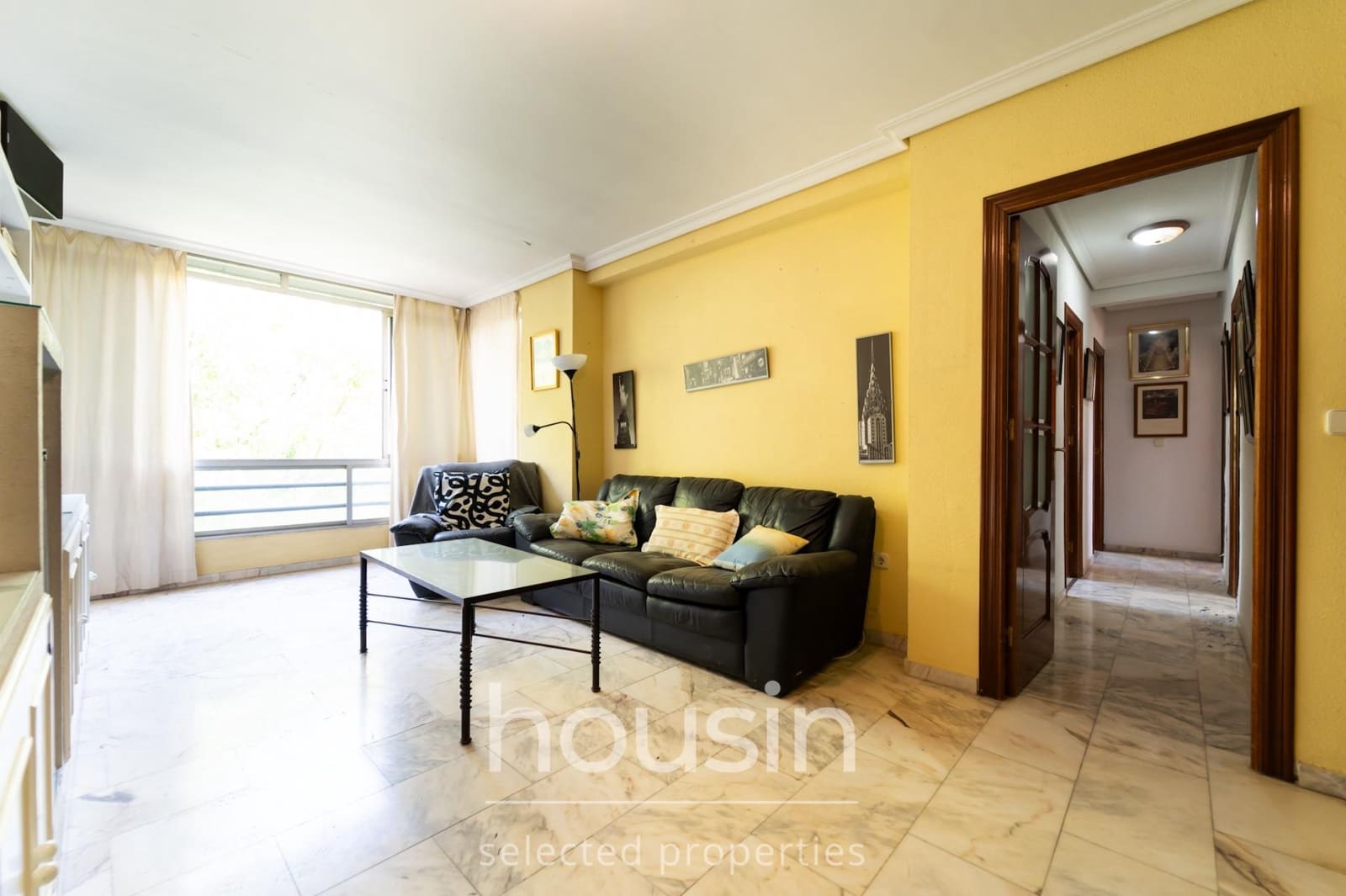 4 bedroom Flat for sale in Seville city - € 318,000 (Ref: 9990737)