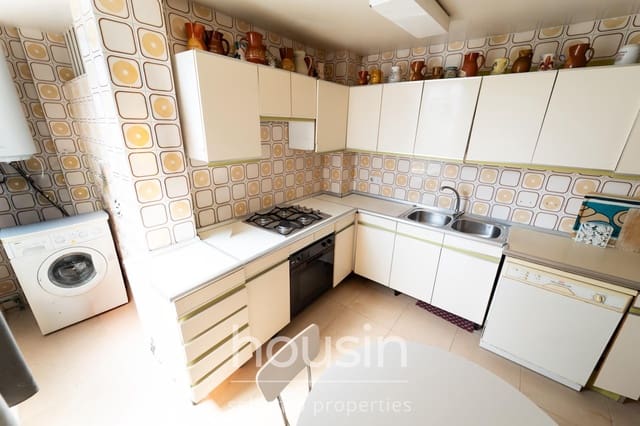 4 slaapkamer Flat te koop in Nervión, Sevilla stad - € 318.000 (Ref: 9990737)