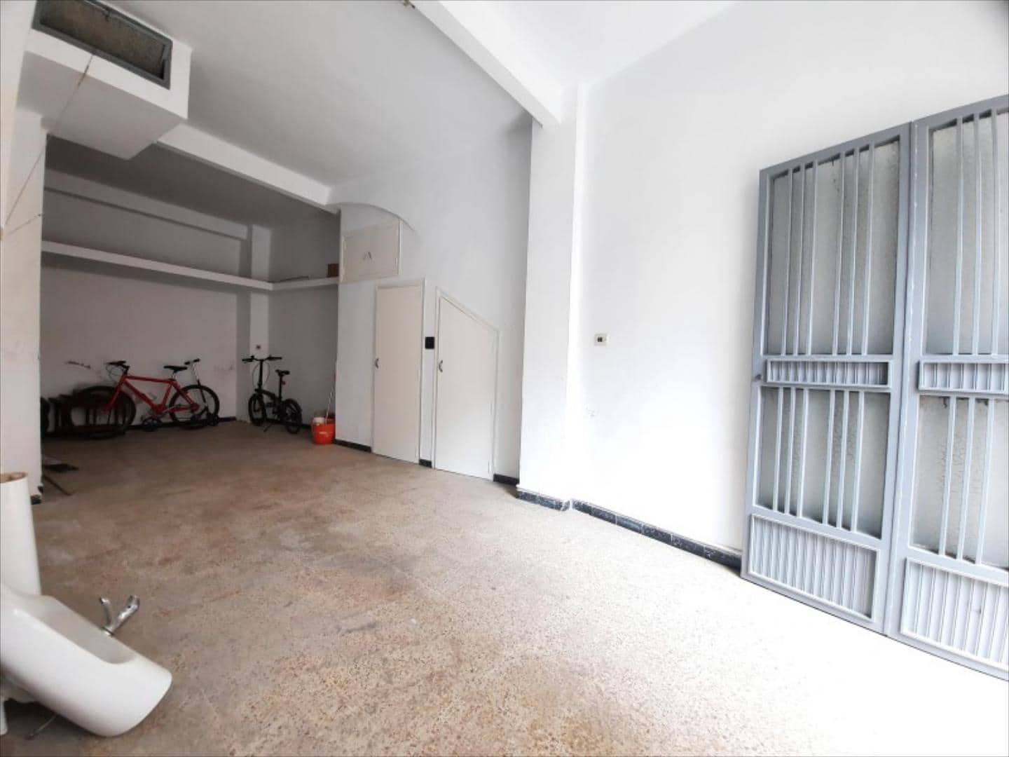 Commercial for sale in Alzira - € 40,000 (Ref: 9505947)