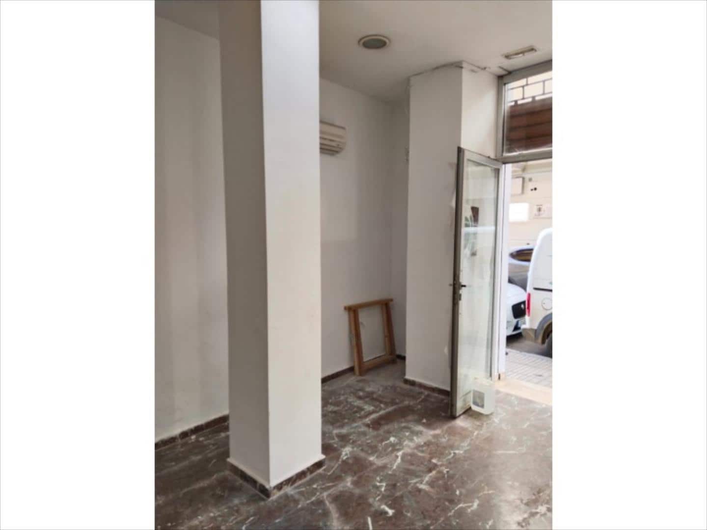 Erhverv til salg i Alzira - € 95.000 (Ref: 9505948)