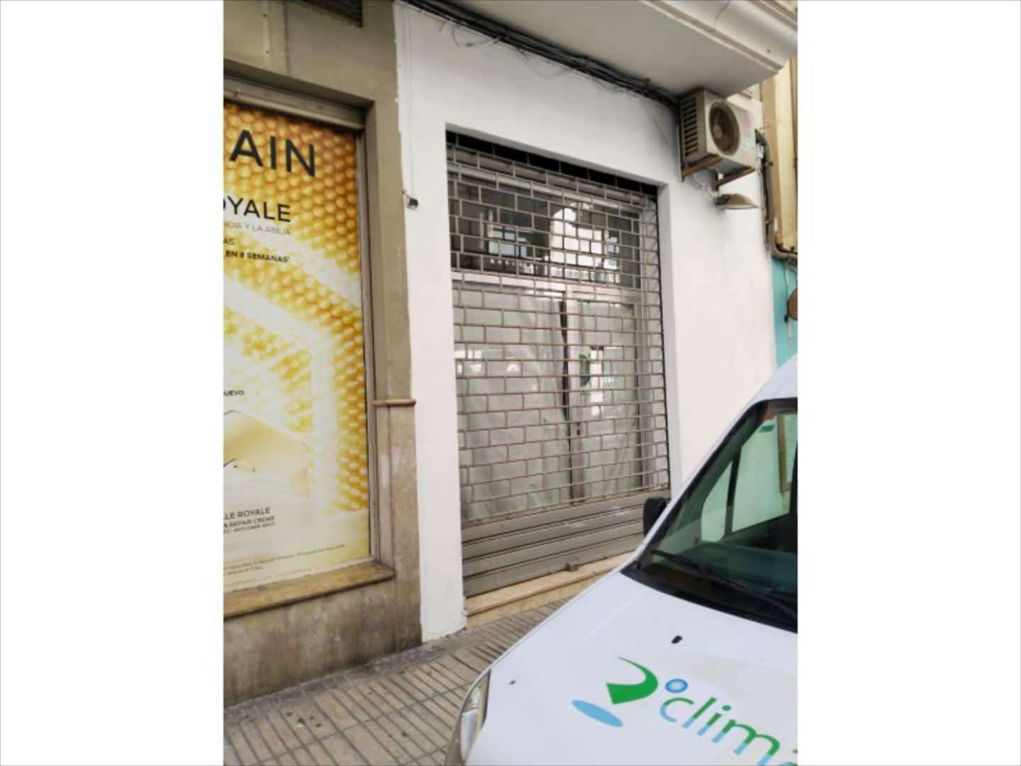 Erhverv til salg i Alzira - € 95.000 (Ref: 9505948)