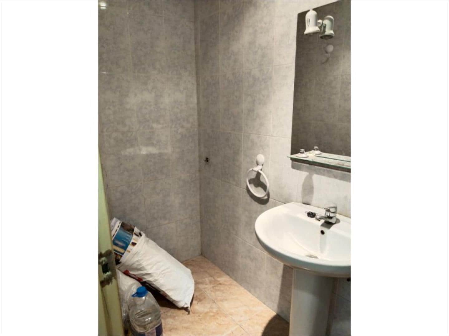 Erhverv til salg i Alzira - € 95.000 (Ref: 9505948)