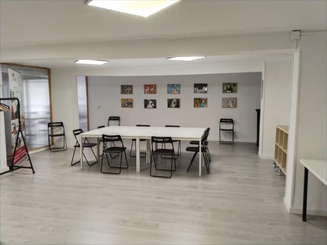 Office for sale in Alzira - € 155,000 (Ref: 9505950)