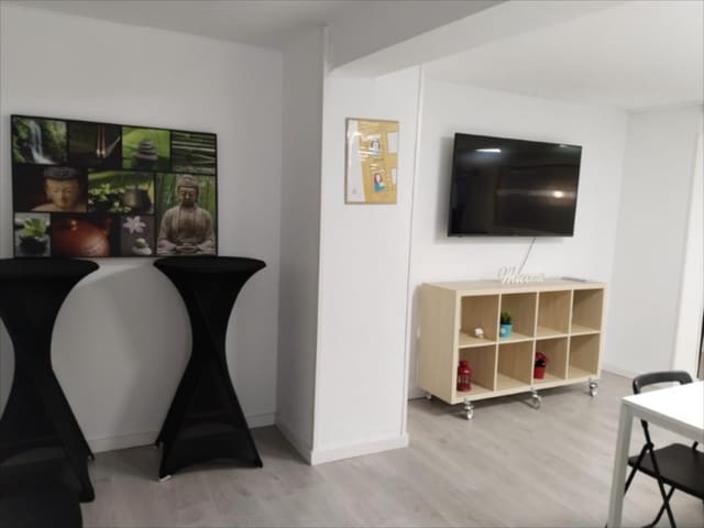 Office for sale in Alzira - € 155,000 (Ref: 9505950)