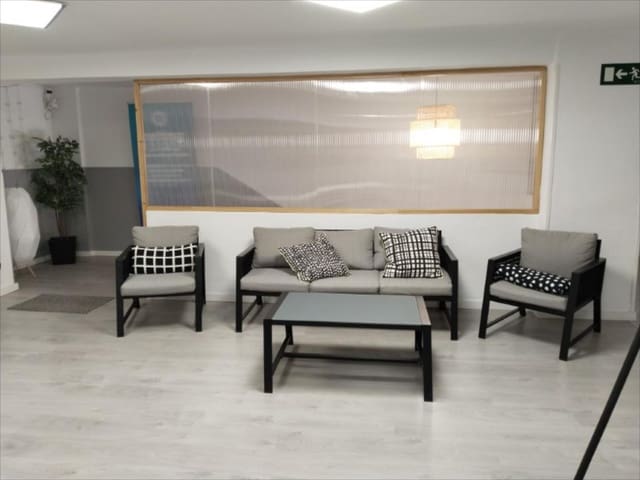 Office for sale in Alzira - € 155,000 (Ref: 9505950)