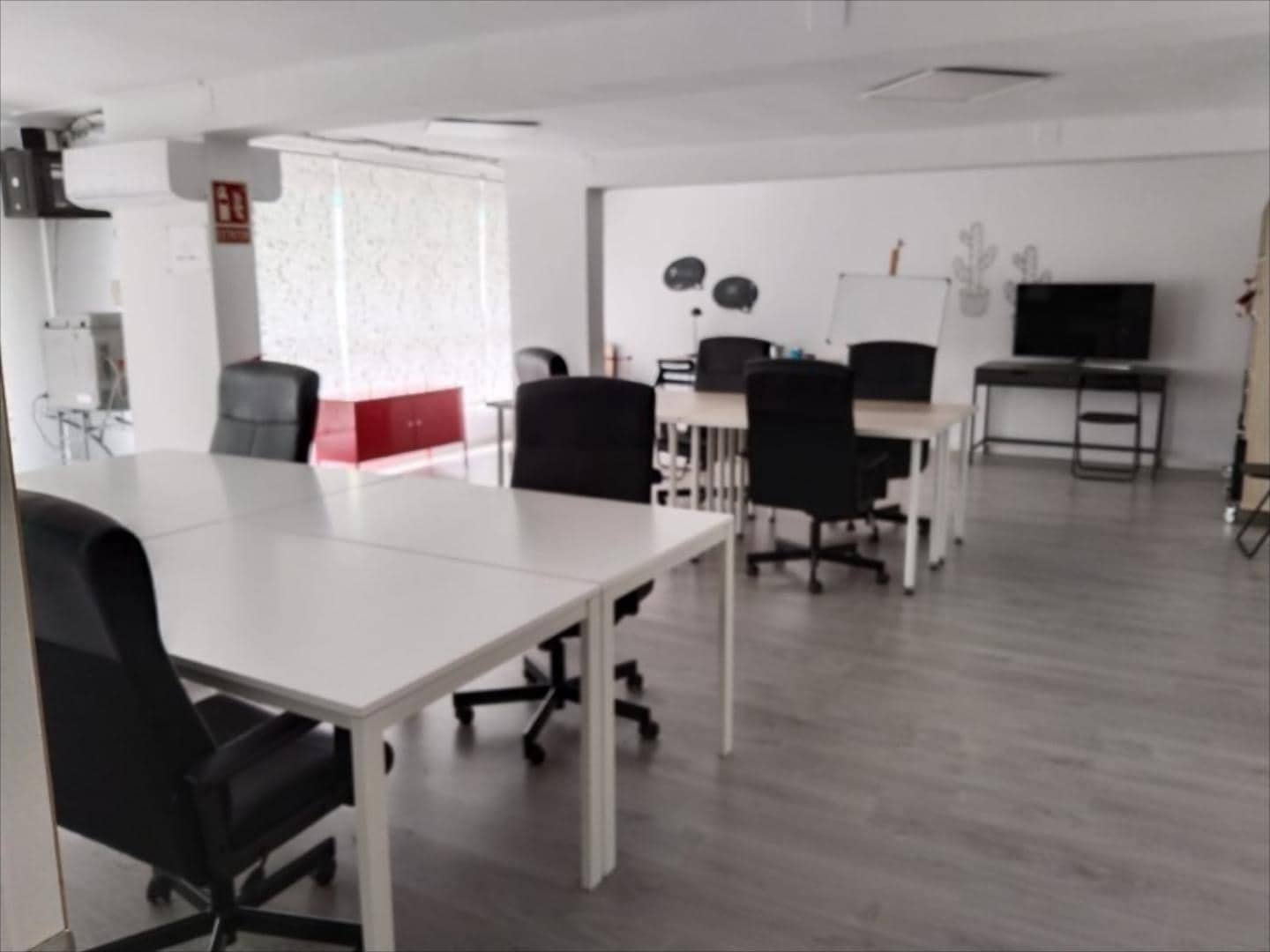 Office for sale in Alzira - € 155,000 (Ref: 9505950)