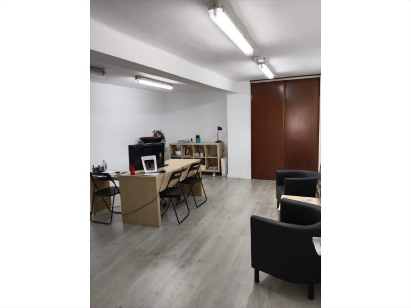 Office for sale in Alzira - € 155,000 (Ref: 9505950)
