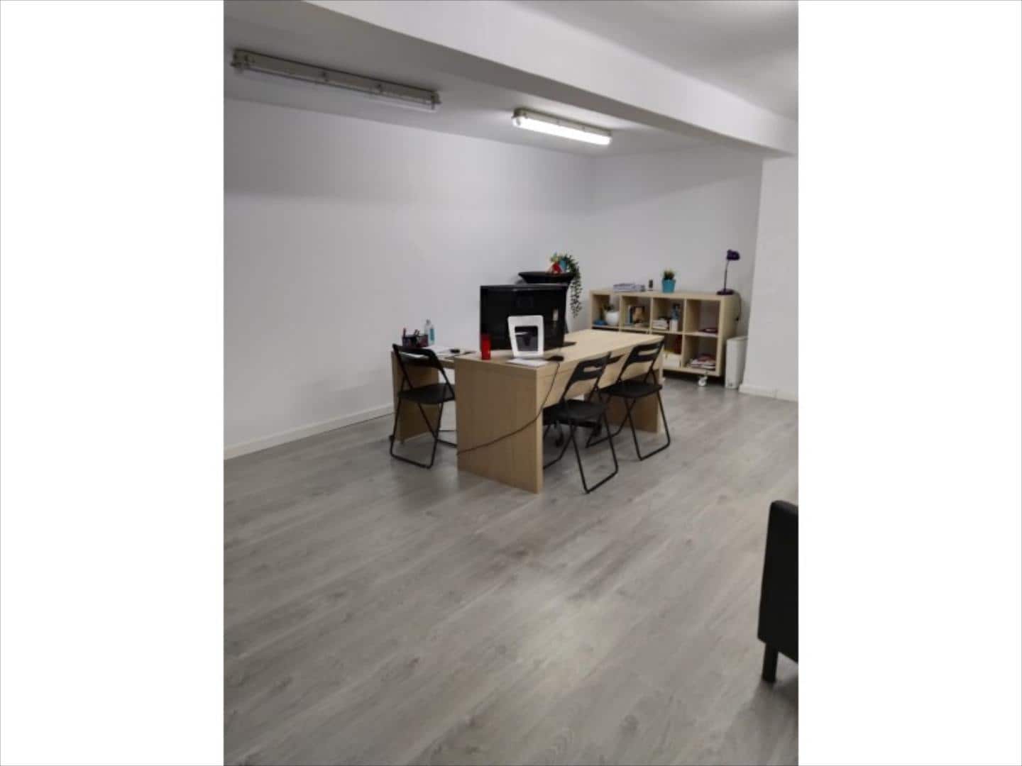 Office for sale in Alzira - € 155,000 (Ref: 9505950)