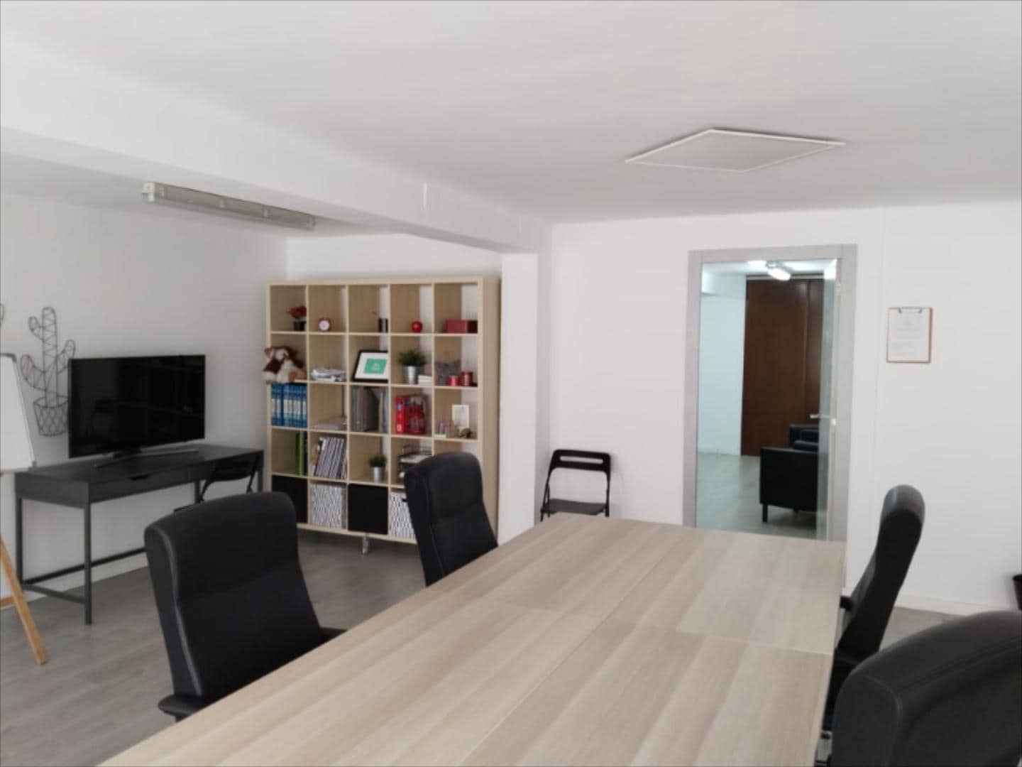 Office for sale in Alzira - € 155,000 (Ref: 9505950)