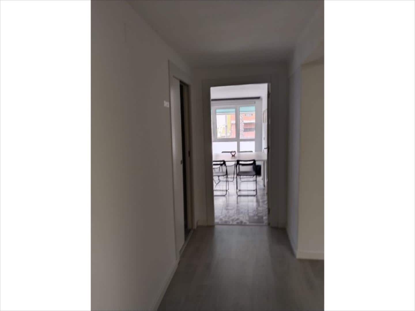 Office for sale in Alzira - € 155,000 (Ref: 9505950)