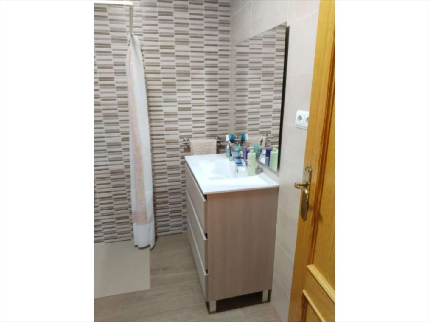 3 bedroom Flat for rent in Tavernes de la Valldigna - € 750 (Ref: 9505951)