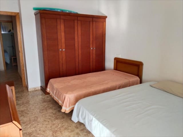 3 bedroom Flat for rent in Tavernes de la Valldigna - € 750 (Ref: 9505951)