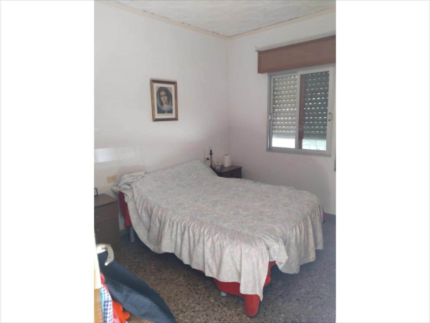 Chalet de 3 habitaciones en Alzira en venta con piscina - 225.000 € (Ref: 9505952)