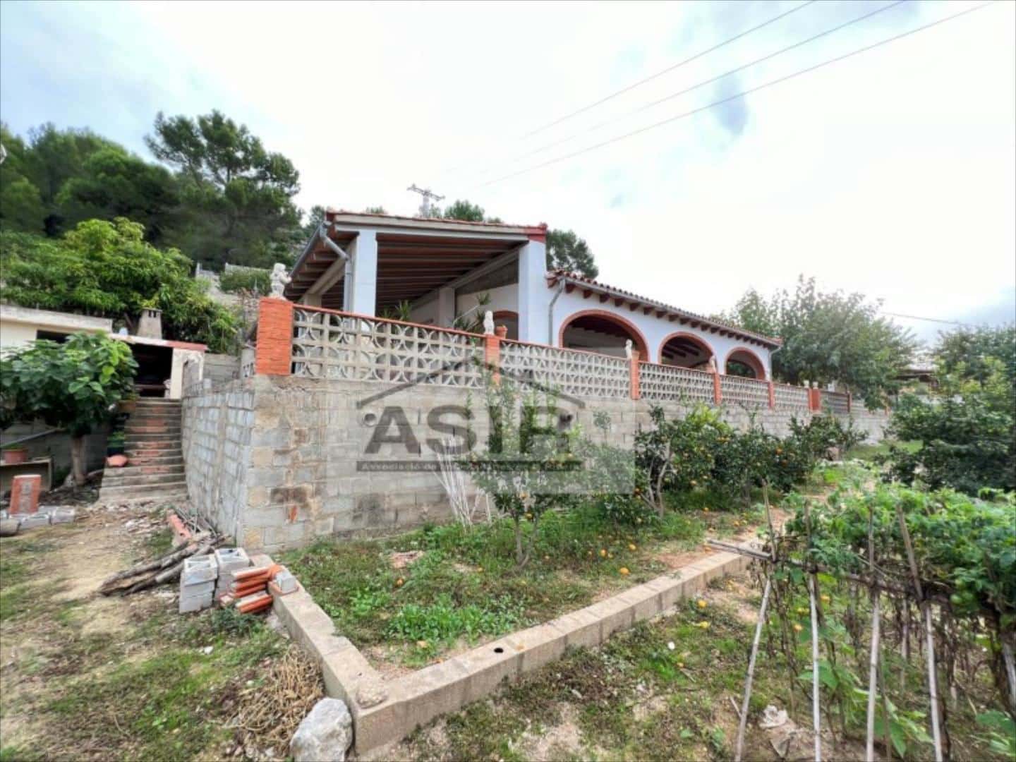 Chalet de 3 habitaciones en Alzira en venta con piscina - 225.000 € (Ref: 9505952)