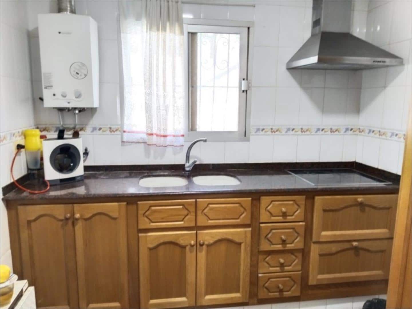 Chalet de 3 habitaciones en Alzira en venta con piscina - 225.000 € (Ref: 9505952)