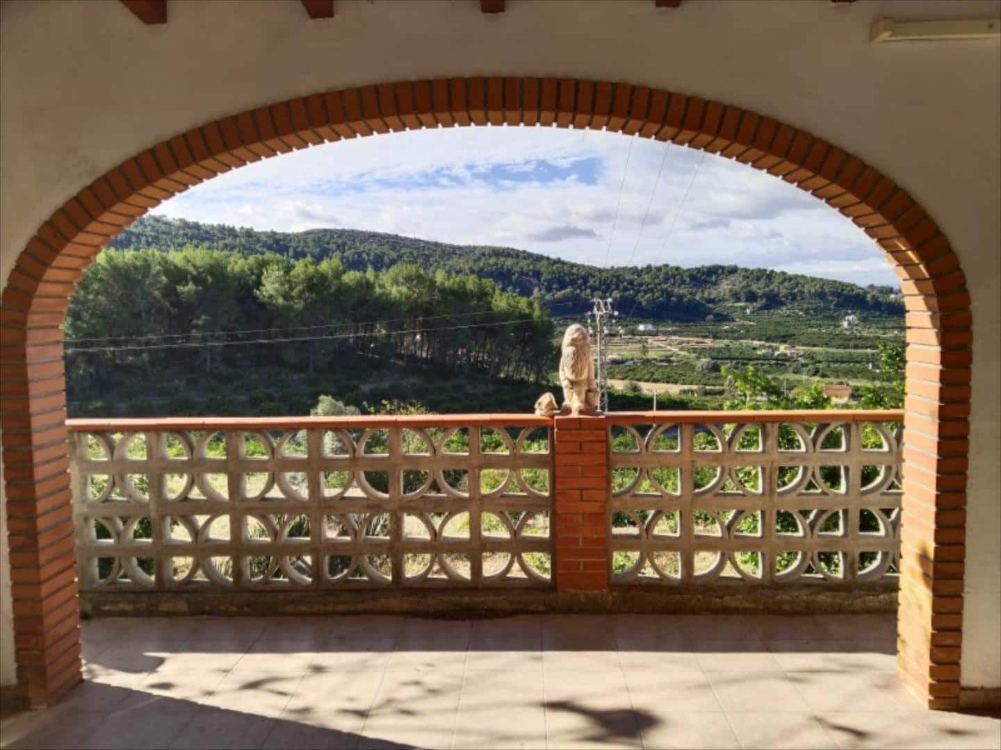 Chalet de 3 habitaciones en Alzira en venta con piscina - 225.000 € (Ref: 9505952)