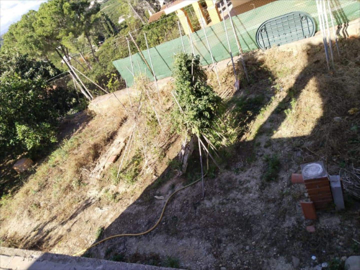 Chalet de 3 habitaciones en Alzira en venta con piscina - 225.000 € (Ref: 9505952)