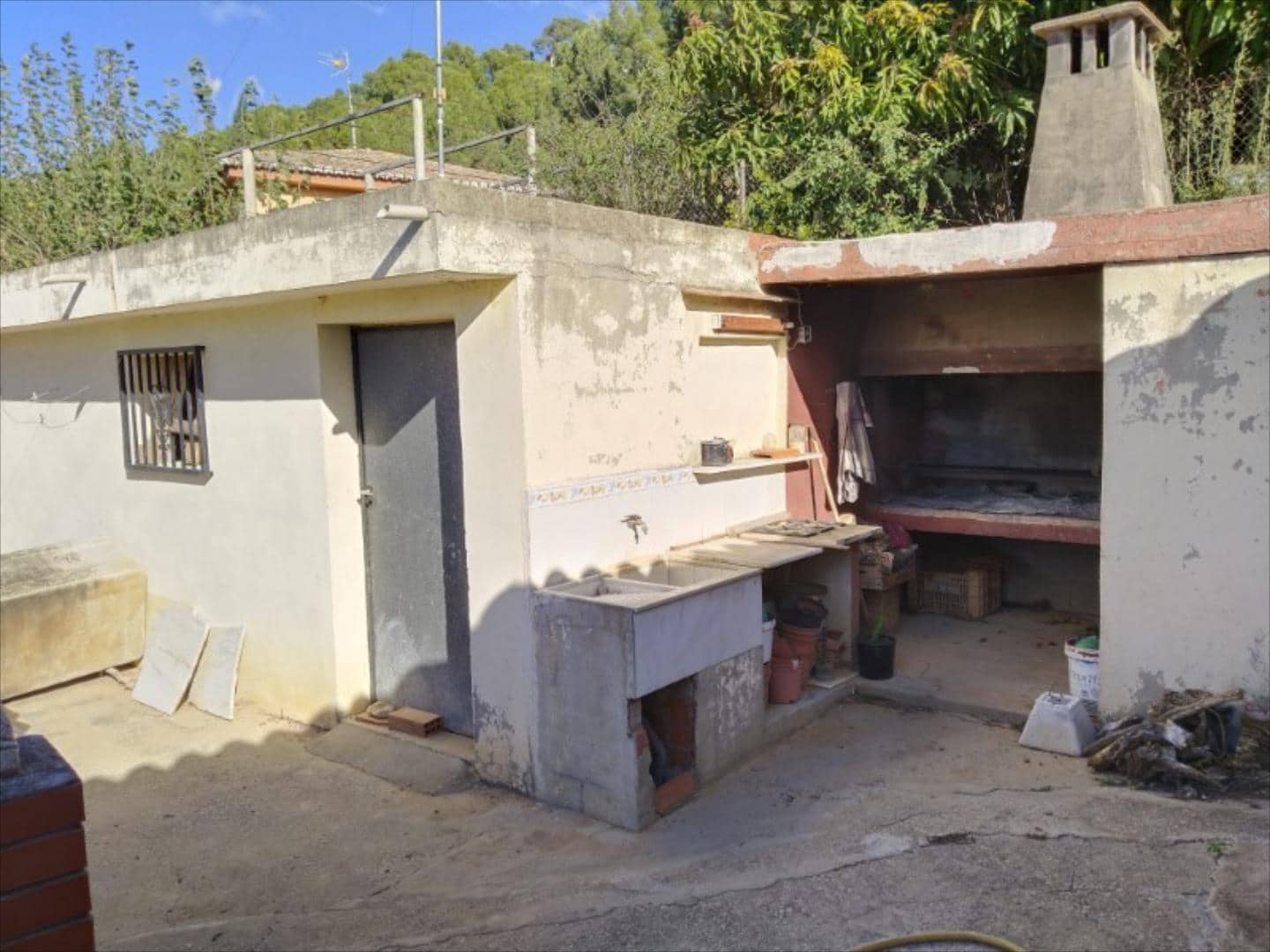 Chalet de 3 habitaciones en Alzira en venta con piscina - 225.000 € (Ref: 9505952)