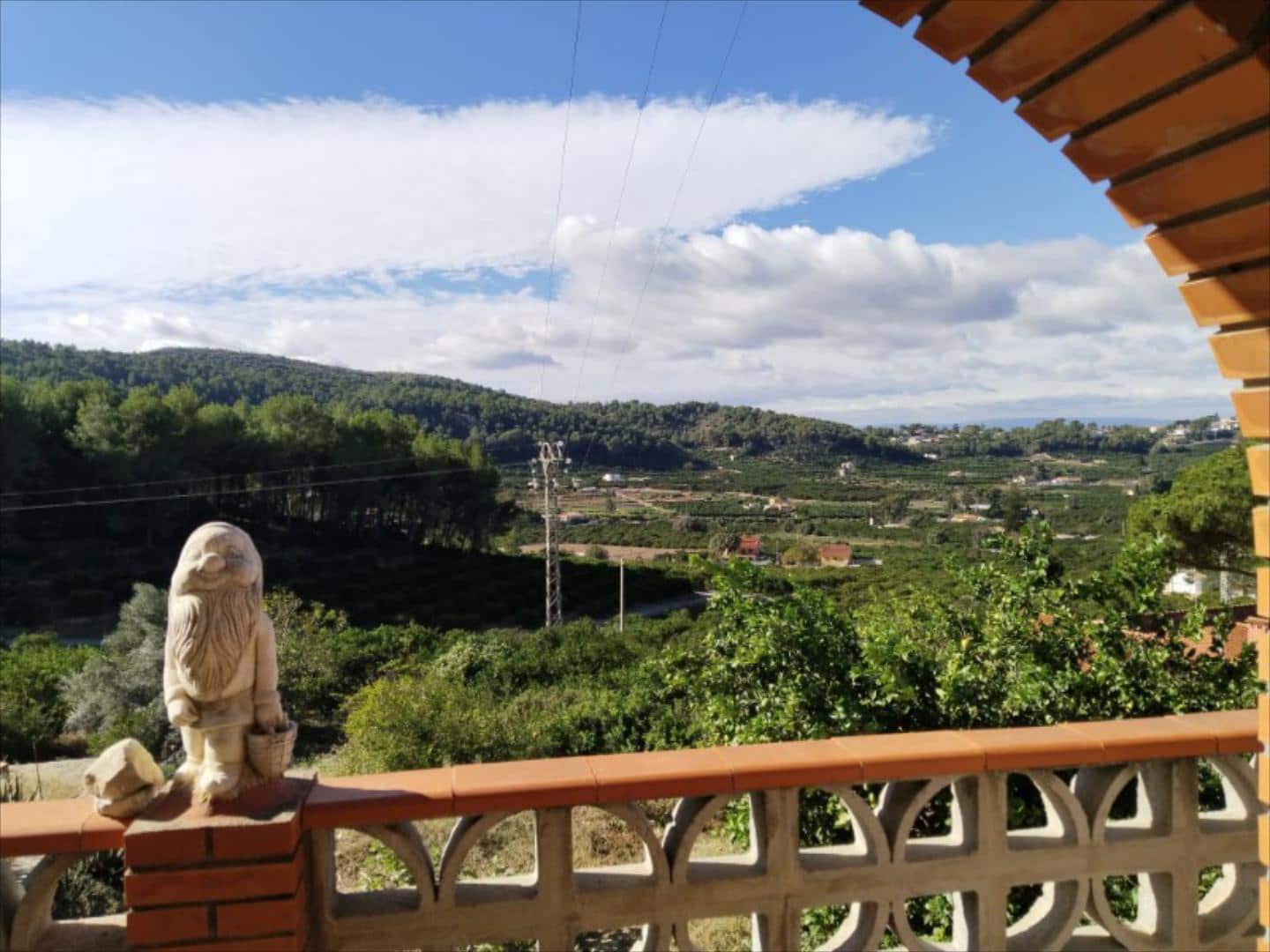 Chalet de 3 habitaciones en Alzira en venta con piscina - 225.000 € (Ref: 9505952)