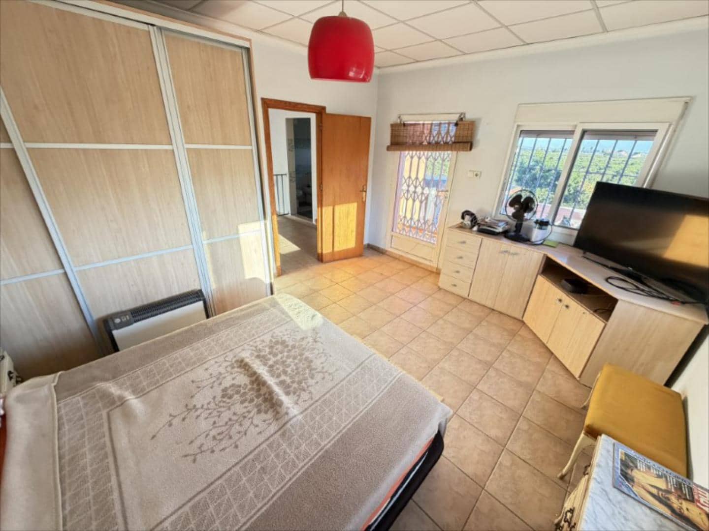 3 bedroom Villa for sale in Alzira with pool - € 235,000 (Ref: 9505955)