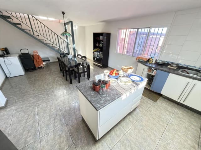 3 bedroom Villa for sale in Alzira with pool - € 235,000 (Ref: 9505955)