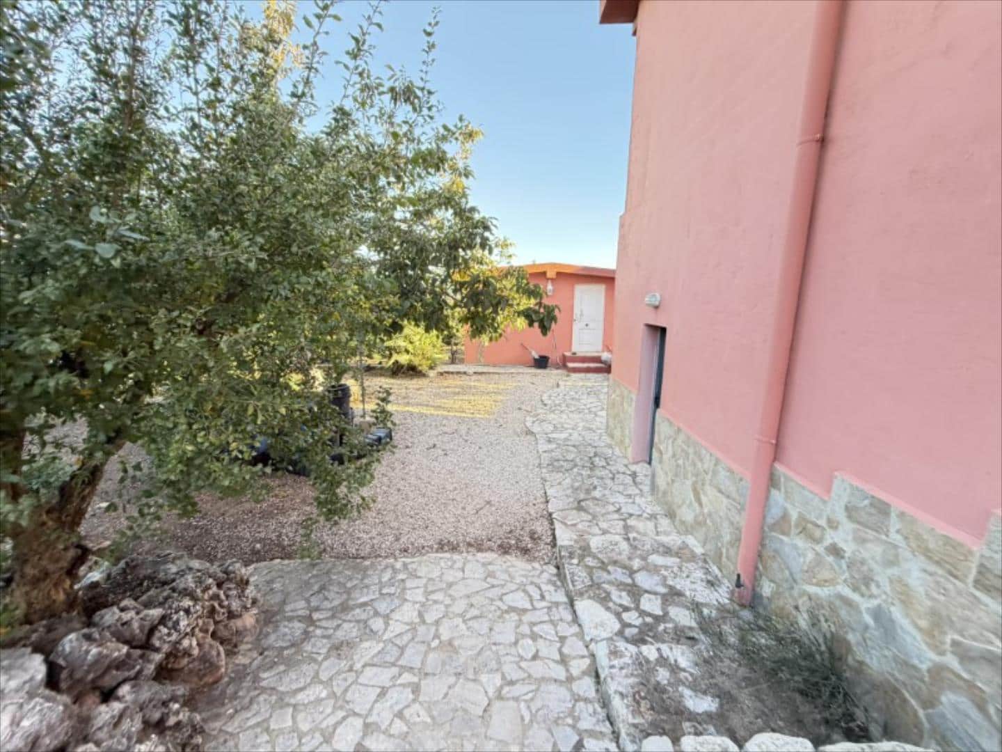 3 bedroom Villa for sale in Alzira with pool - € 235,000 (Ref: 9505955)