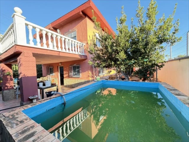 3 bedroom Villa for sale in Alzira with pool - € 235,000 (Ref: 9505955)