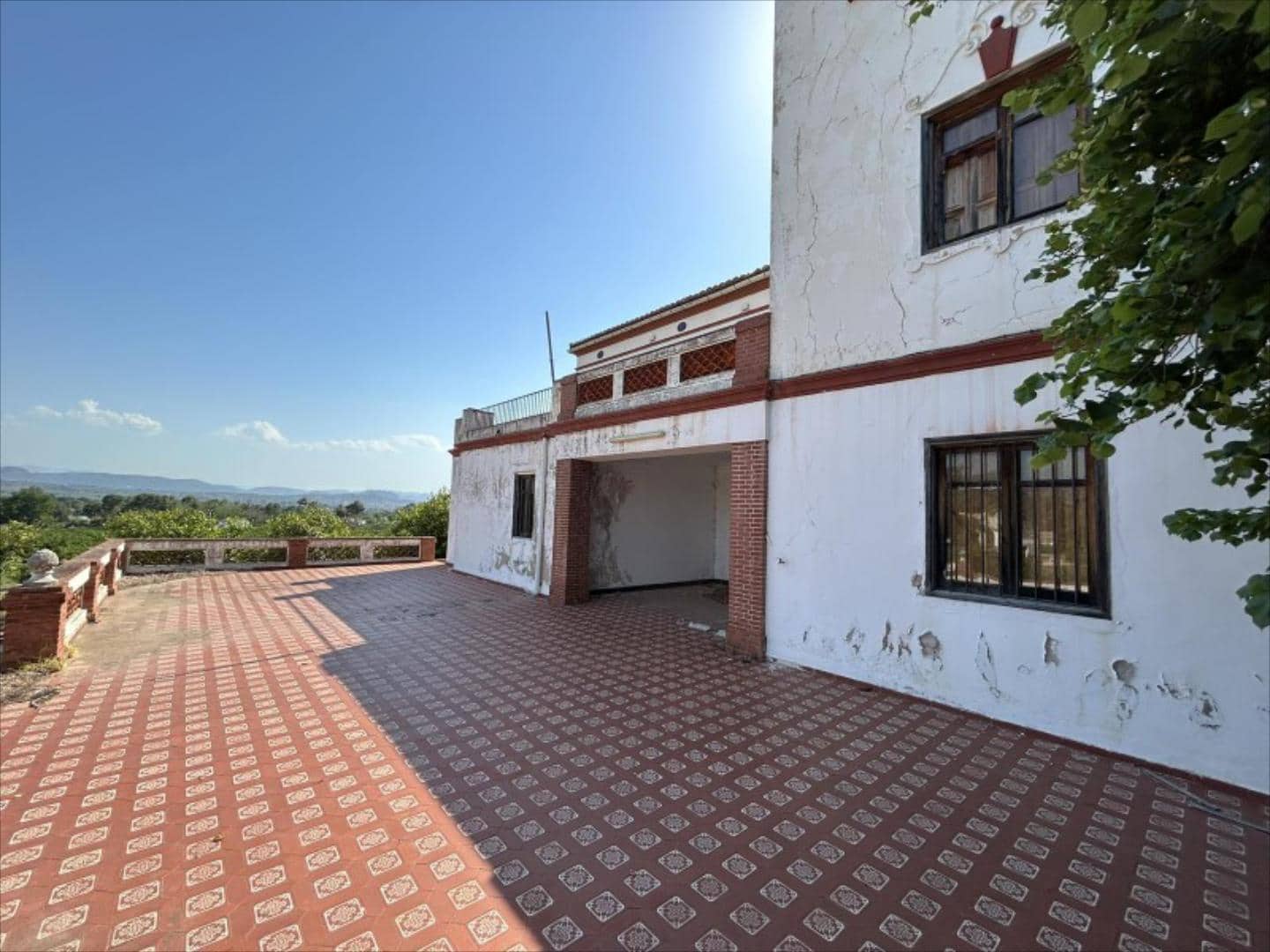 5 bedroom Villa for sale in Carcaixent - € 480,000 (Ref: 9505956)