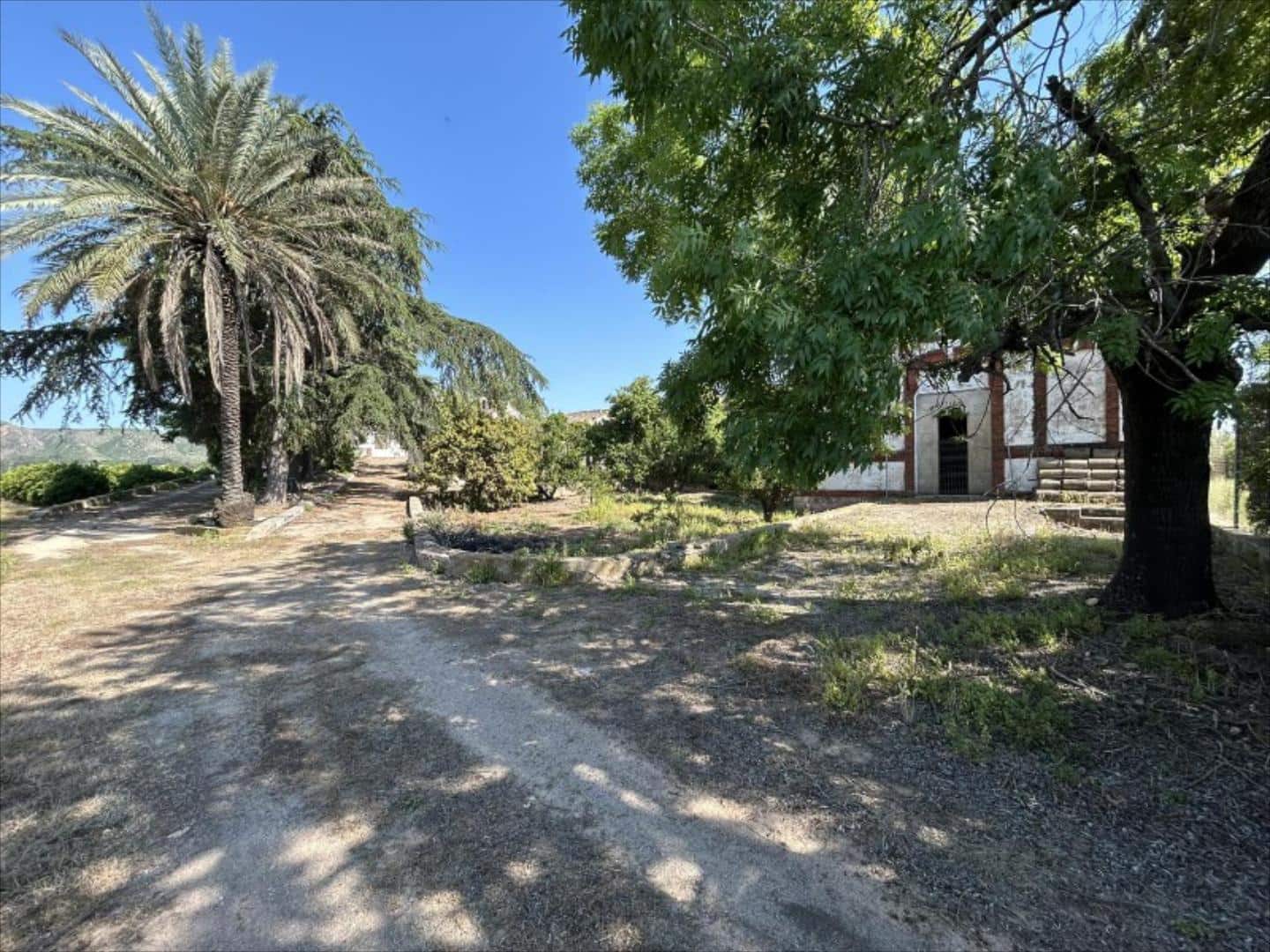 5 bedroom Villa for sale in Carcaixent - € 480,000 (Ref: 9505956)