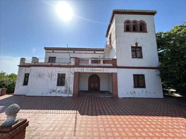 5 bedroom Villa for sale in Carcaixent - € 480,000 (Ref: 9505956)