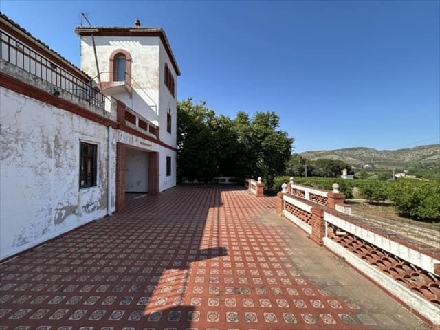 5 bedroom Villa for sale in Carcaixent - € 480,000 (Ref: 9505956)