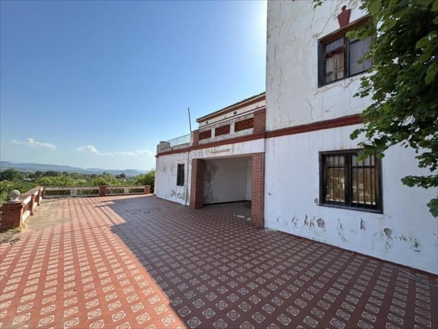 5 bedroom Villa for sale in Carcaixent - € 480,000 (Ref: 9505956)