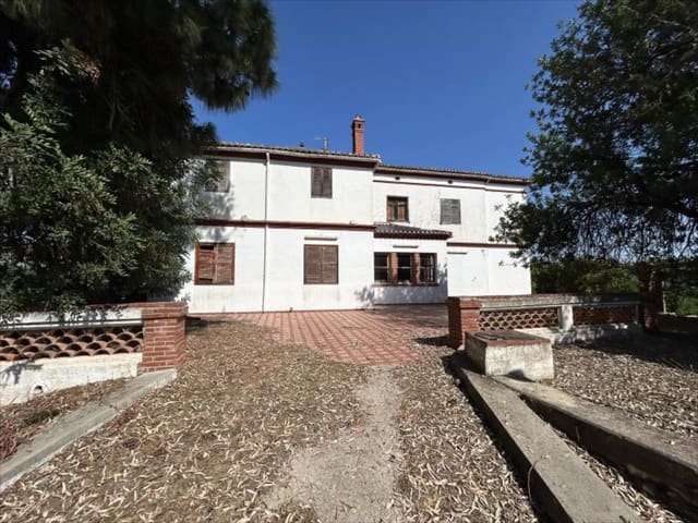 5 bedroom Villa for sale in Carcaixent - € 480,000 (Ref: 9505956)