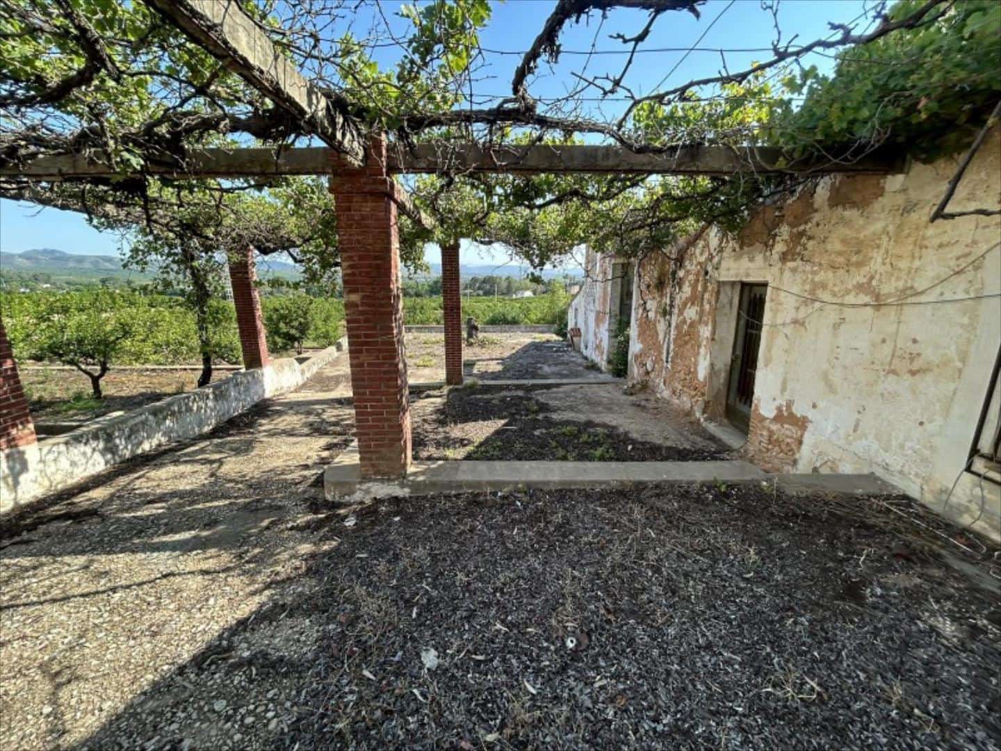 5 bedroom Villa for sale in Carcaixent - € 480,000 (Ref: 9505956)