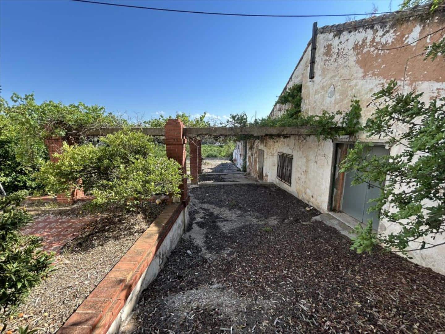 5 bedroom Villa for sale in Carcaixent - € 480,000 (Ref: 9505956)