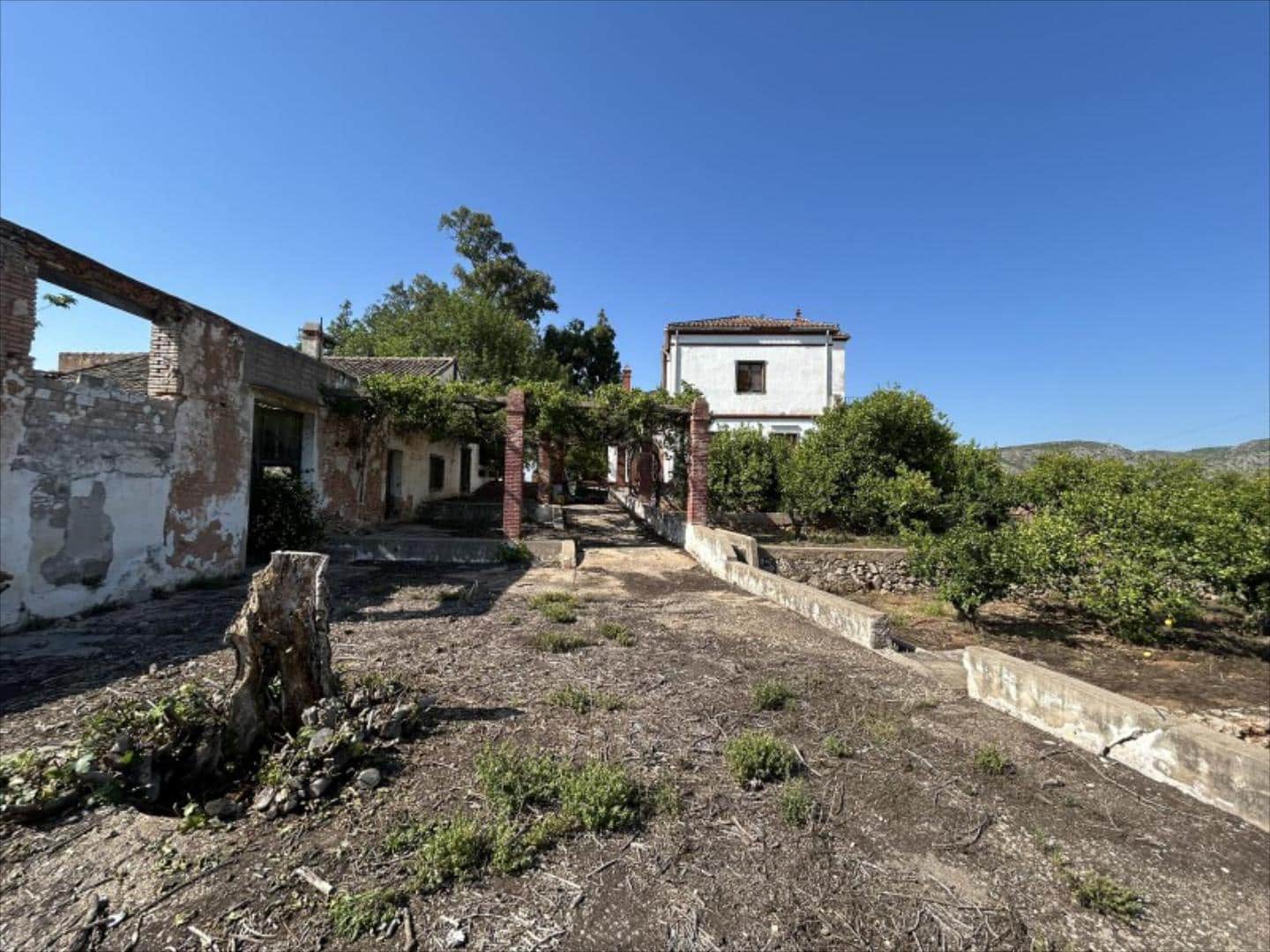 5 bedroom Villa for sale in Carcaixent - € 480,000 (Ref: 9505956)